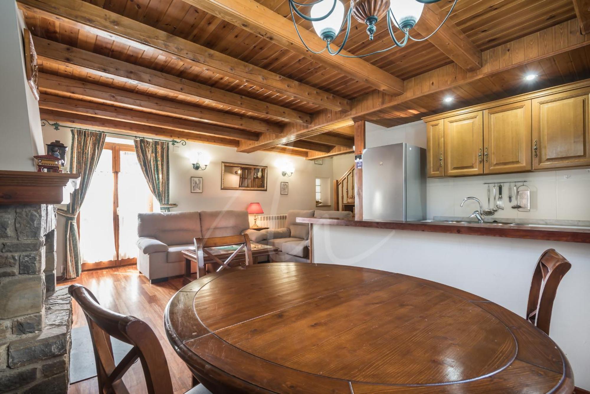 Casa Marimanha By Seamount Rentals Salardú Dış mekan fotoğraf